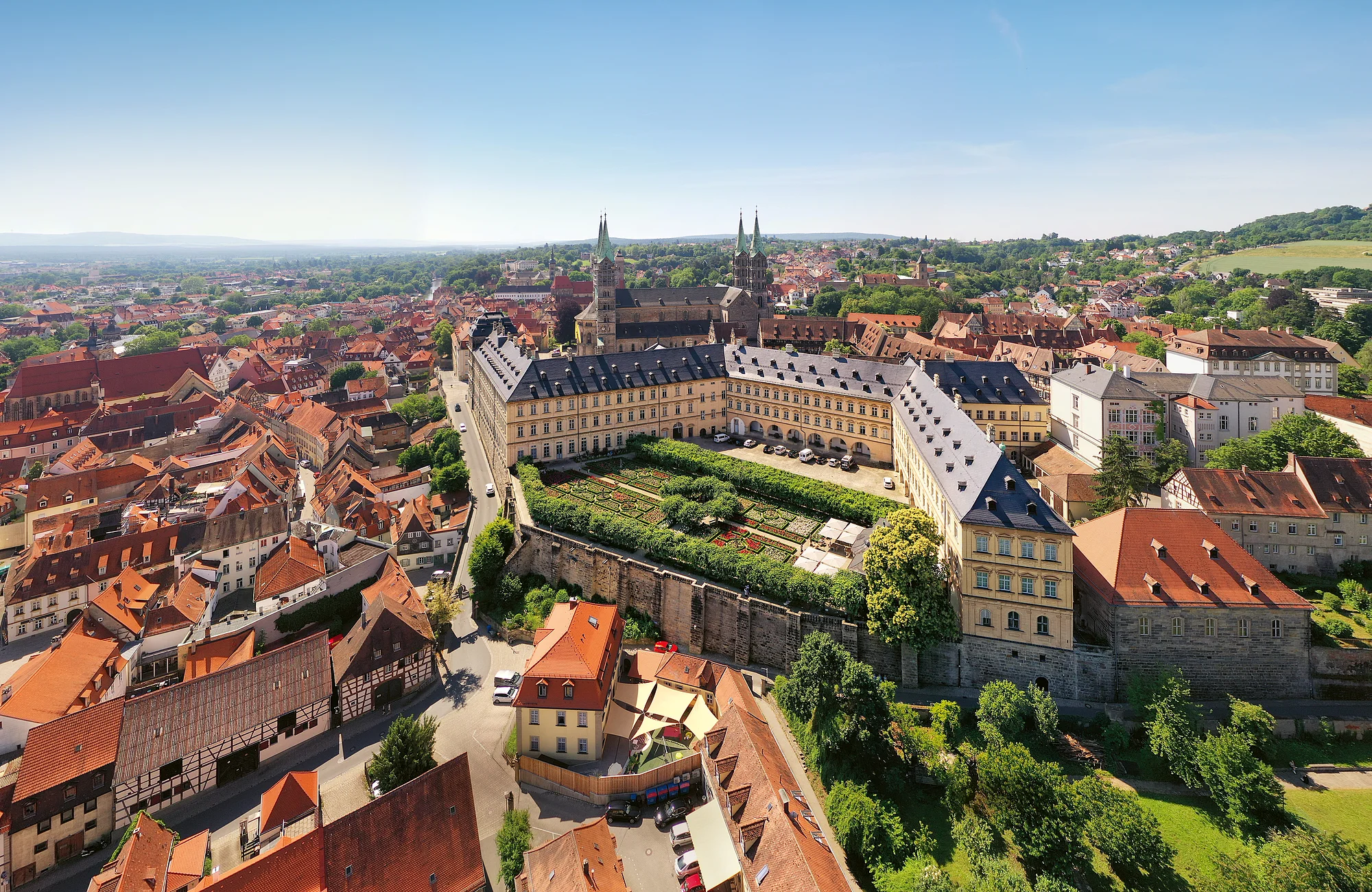 Blick auf die Neue Residenz Bamberg Bamberg, Neue Residenz, Luftaufnahme von Nordosten