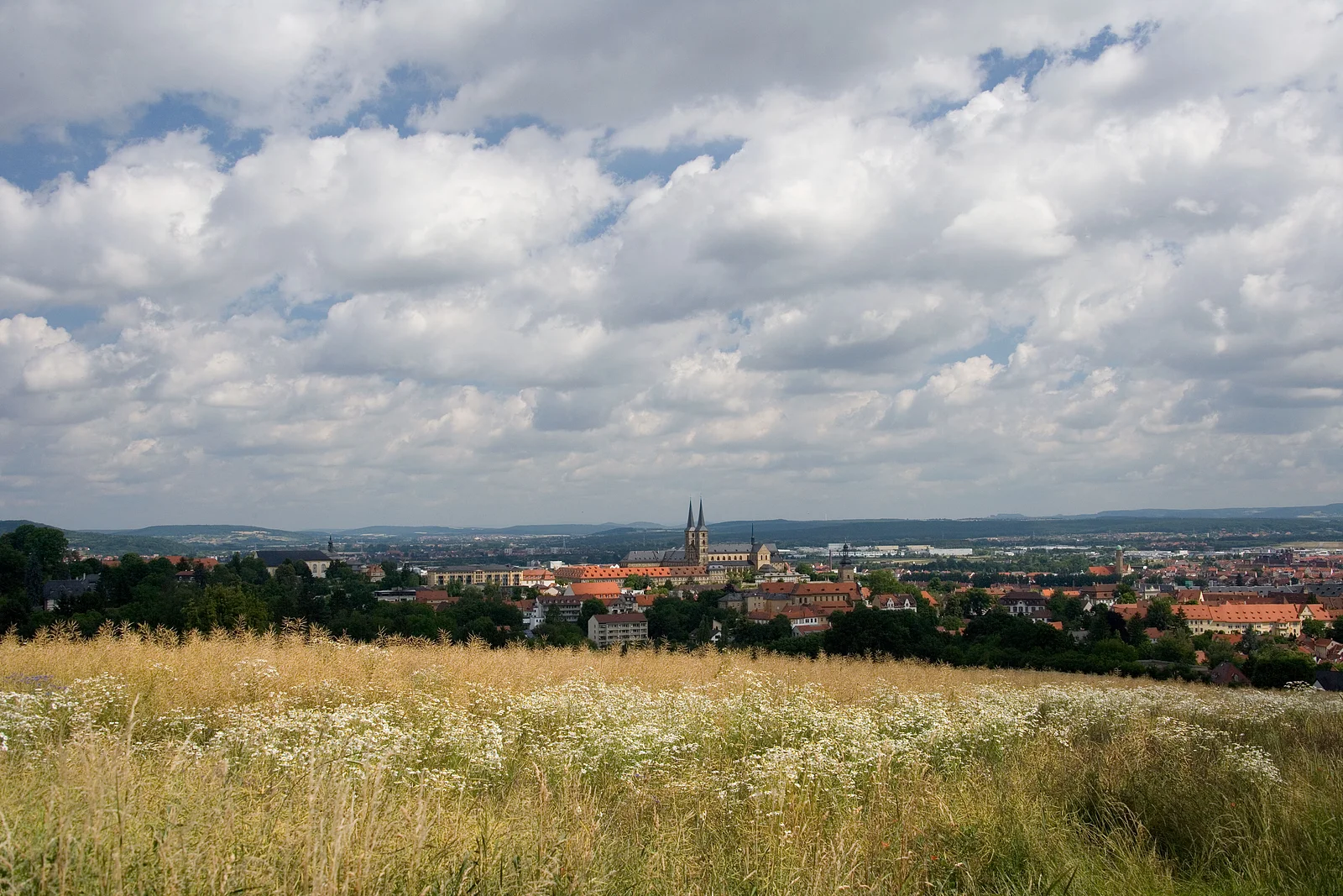 Blick von der Altenburg auf  Bamberg und das Umland 