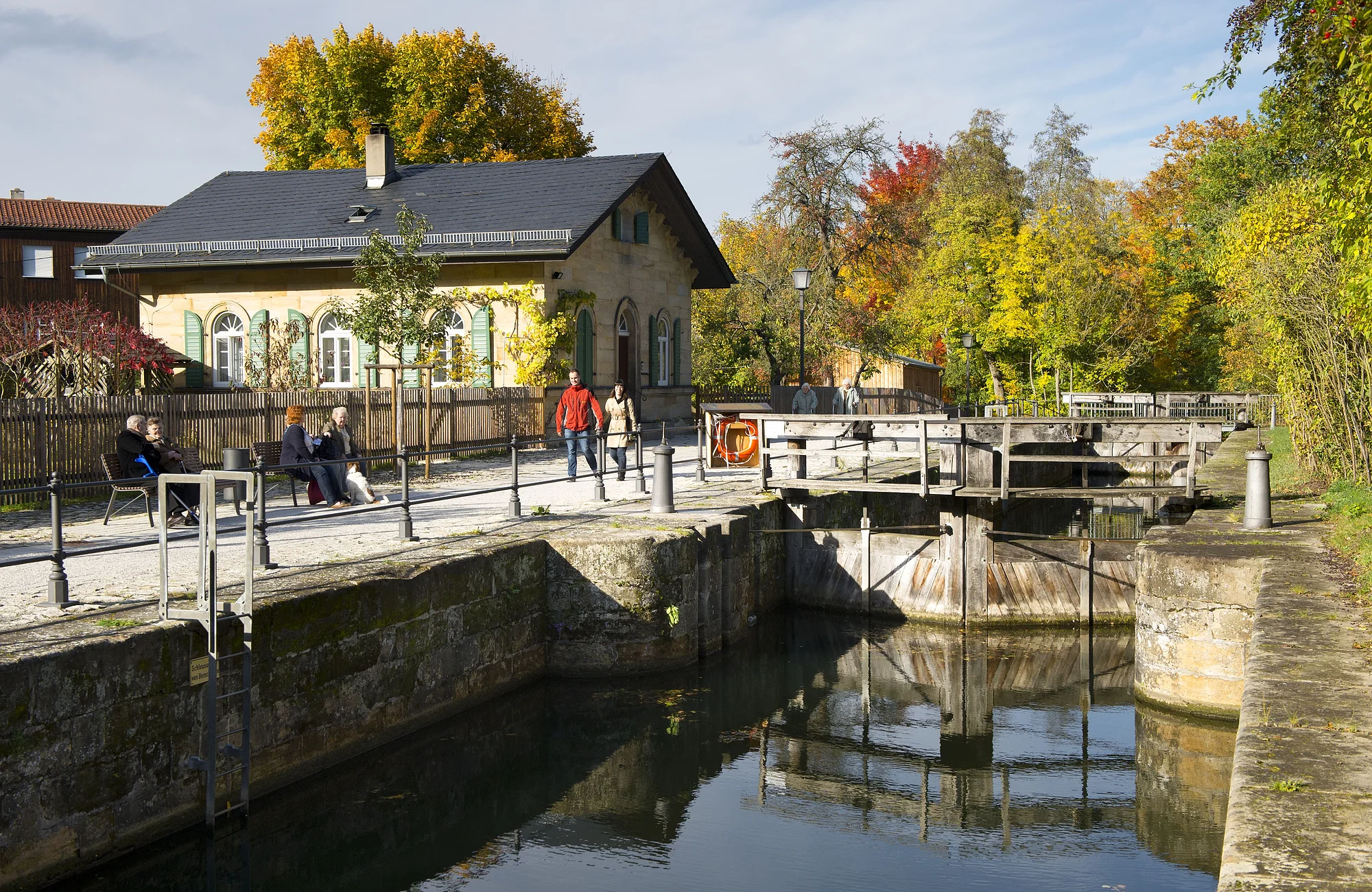 Schleuse 100 in Bamberg Die Schleuse 100 ist die letzte Schleuse am Ludwig-Donau-Main-Kanal von Regensburg nach Bamberg